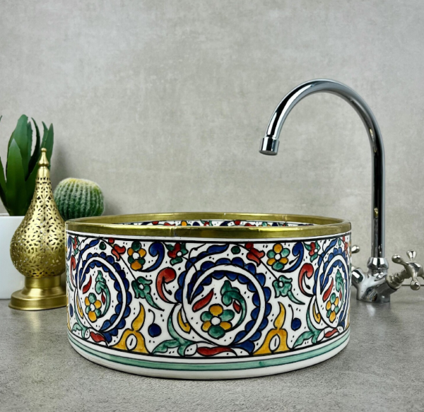 Handcrafted Washbasin with Vibrant Colors and Smooth Copper Edge